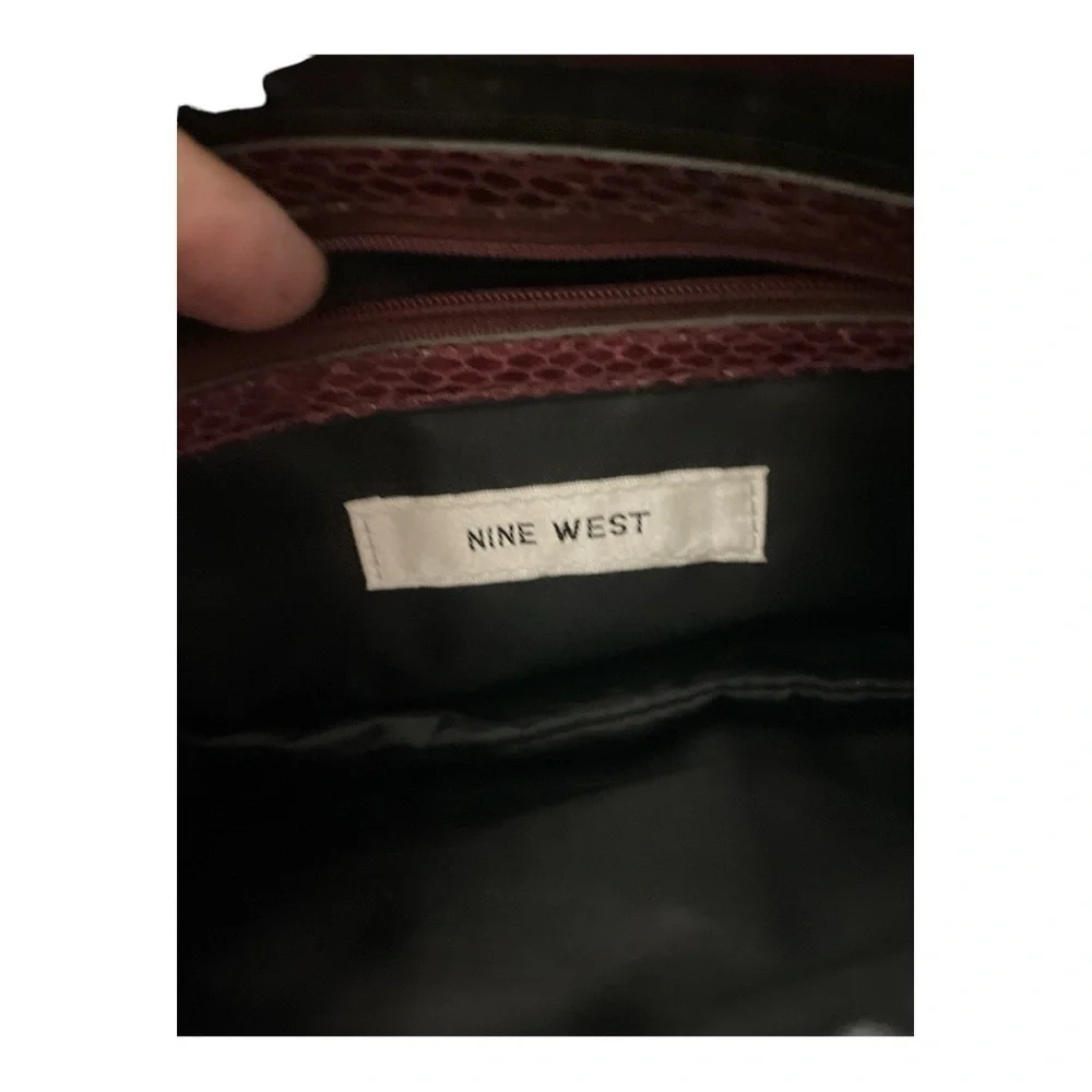 Nine West Faux Reptile Clutch Wristlet Bordeaux  Purple Ombré Party Night Out